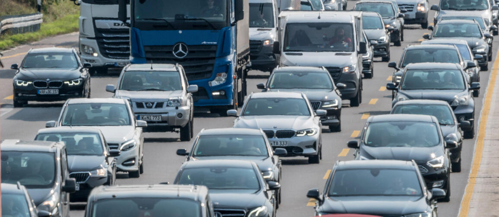 Abstimmungen am 24. November: Ausbau der Autobahnen? NEIN! 